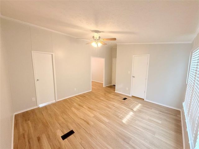 2508 Spring Valley Lane, Yukon, OK 73099