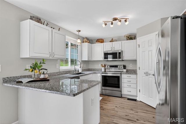 2008 Archway Drive, Wentzville, MO 63385