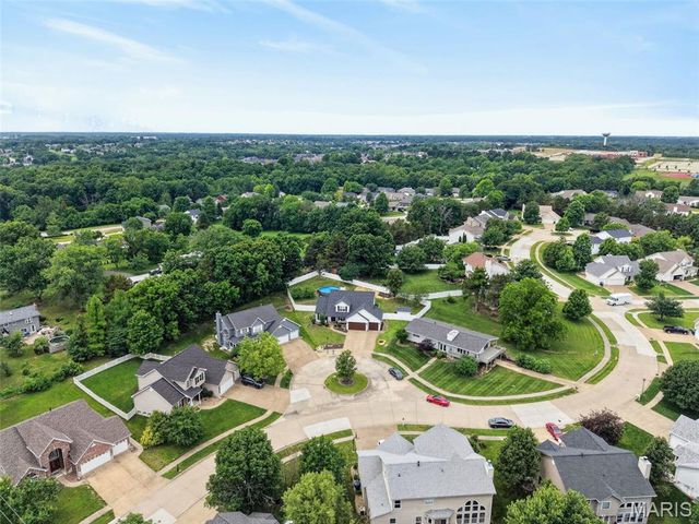 2008 Archway Drive, Wentzville, MO 63385