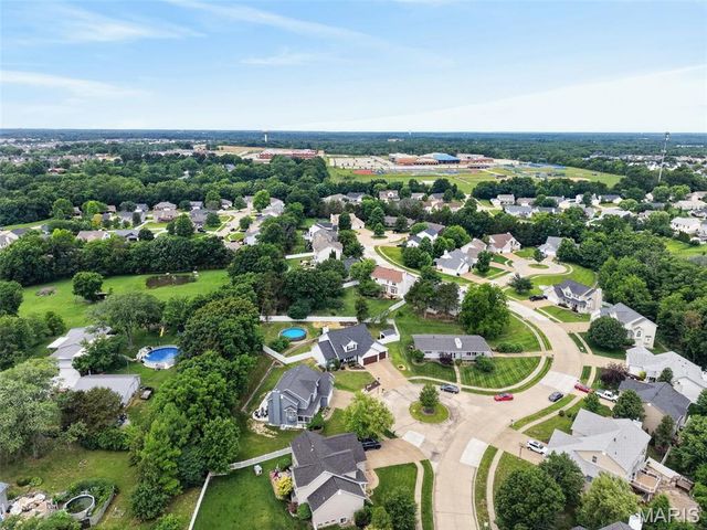 2008 Archway Drive, Wentzville, MO 63385