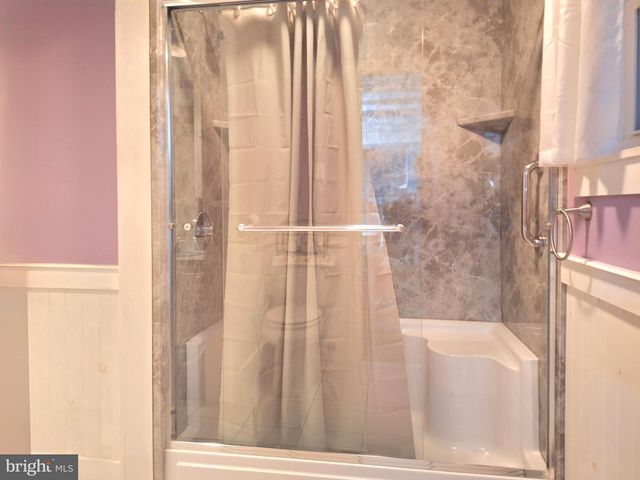 4262 UPPER RD, Shamokin, PA 17872