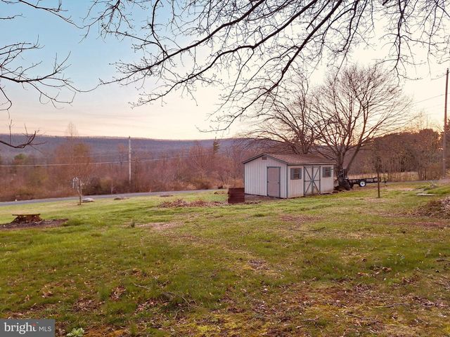 4262 UPPER RD, Shamokin, PA 17872