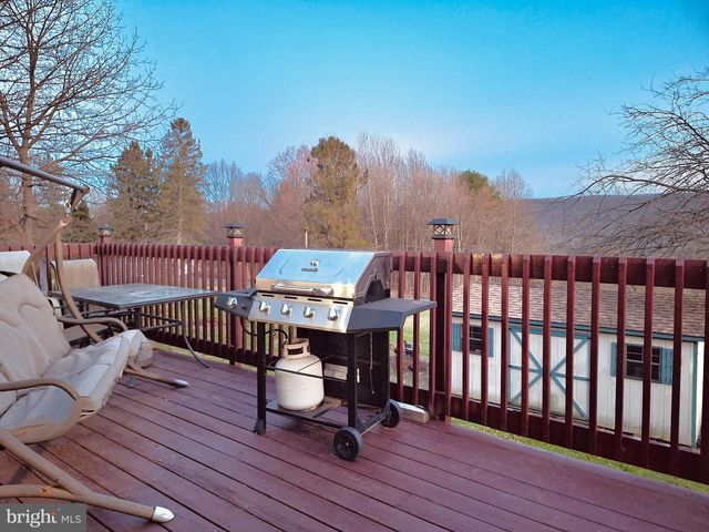 4262 UPPER RD, Shamokin, PA 17872