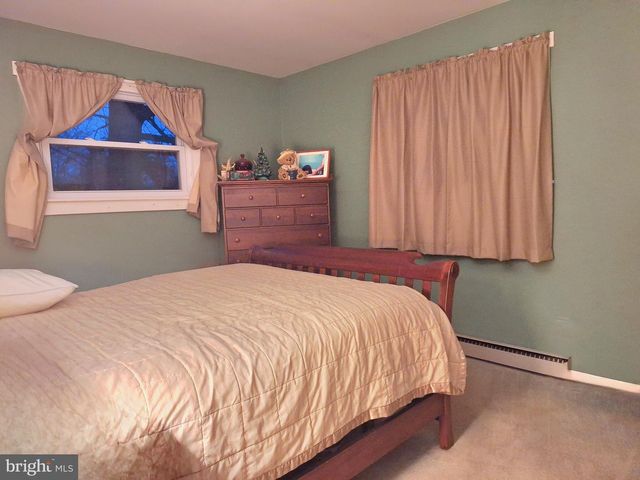 4262 UPPER RD, Shamokin, PA 17872