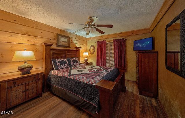 2120 Jeans Way, Sevierville, TN 37876