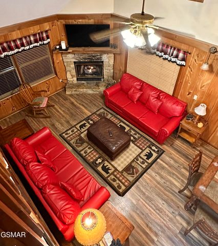 2120 Jeans Way, Sevierville, TN 37876