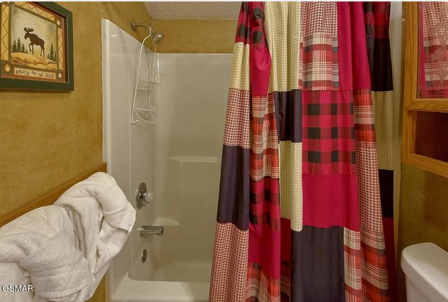 2120 Jeans Way, Sevierville, TN 37876