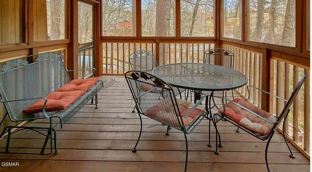 2120 Jeans Way, Sevierville, TN 37876