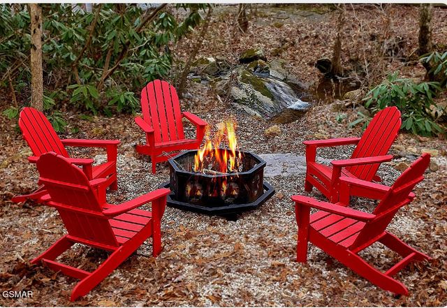 2120 Jeans Way, Sevierville, TN 37876