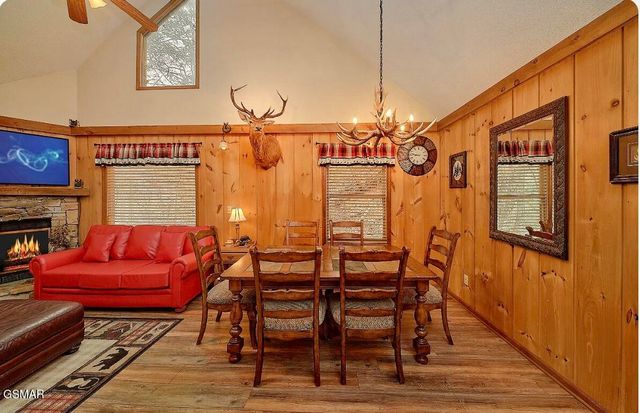 2120 Jeans Way, Sevierville, TN 37876