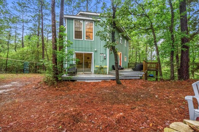 465 Creek Drive, Onalaska, TX 77360