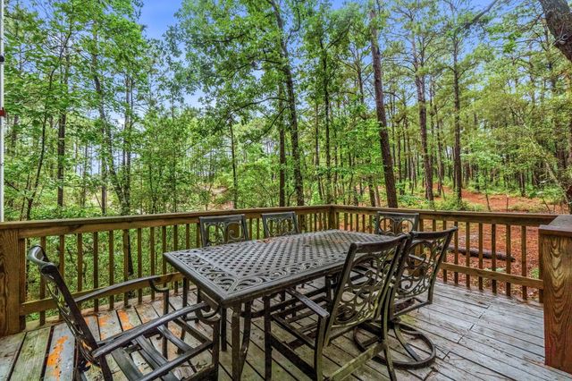 465 Creek Drive, Onalaska, TX 77360