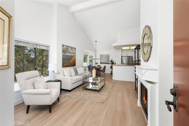 4045 Carmel View 88, San Diego, CA 92130