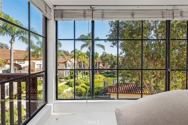 4045 Carmel View 88, San Diego, CA 92130