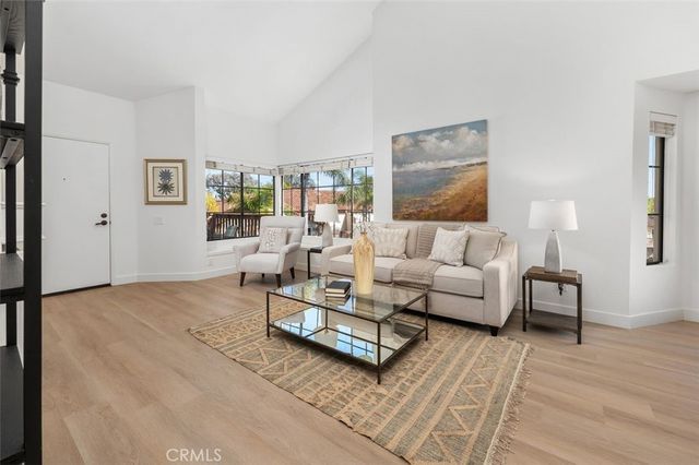 4045 Carmel View 88, San Diego, CA 92130