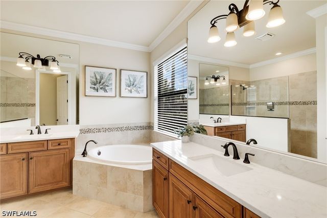 28522 Westmeath CT, Bonita Springs, FL 34135