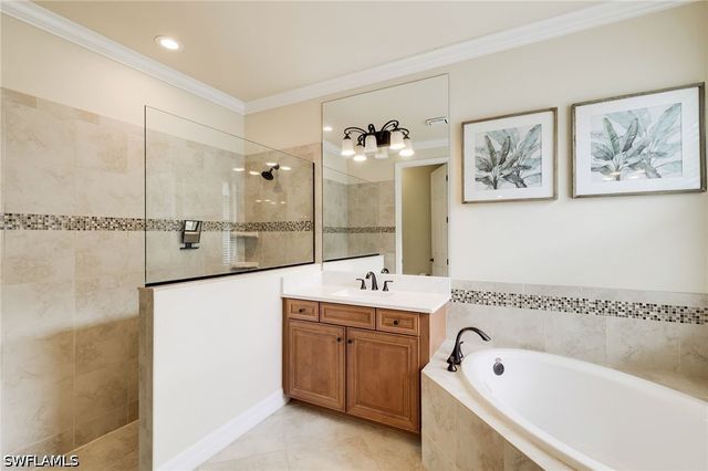 28522 Westmeath CT, Bonita Springs, FL 34135