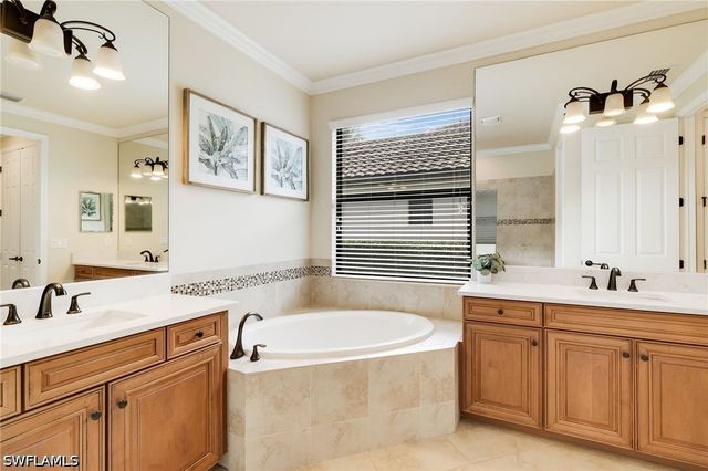 28522 Westmeath CT, Bonita Springs, FL 34135