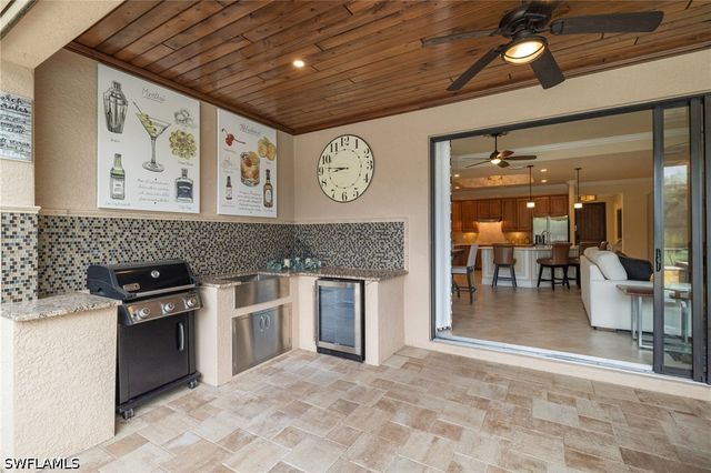 28522 Westmeath CT, Bonita Springs, FL 34135