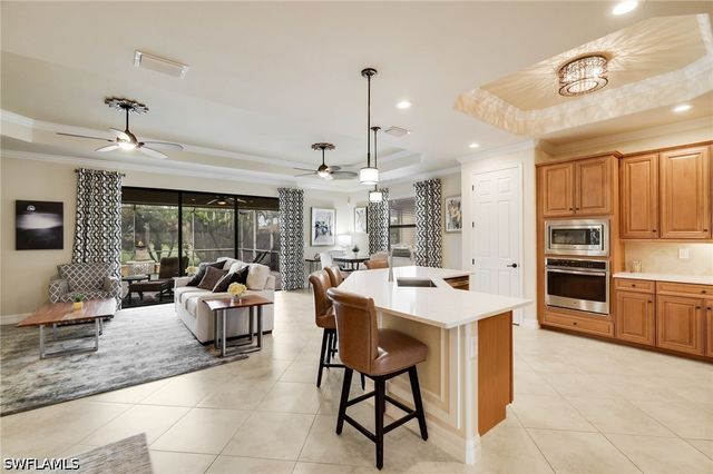 28522 Westmeath CT, Bonita Springs, FL 34135
