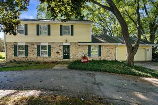 8021 W Evergreen ROAD, Mequon, WI 53097