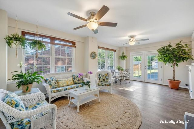 3016 Grandin RD, Roanoke, VA 24018