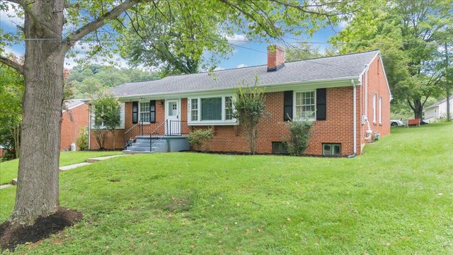 3016 Grandin RD, Roanoke, VA 24018