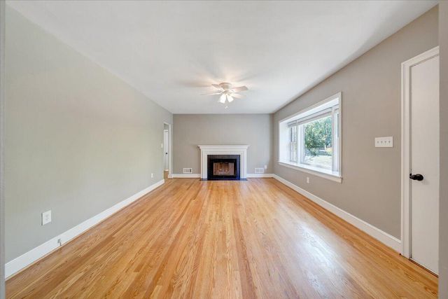3016 Grandin RD, Roanoke, VA 24018