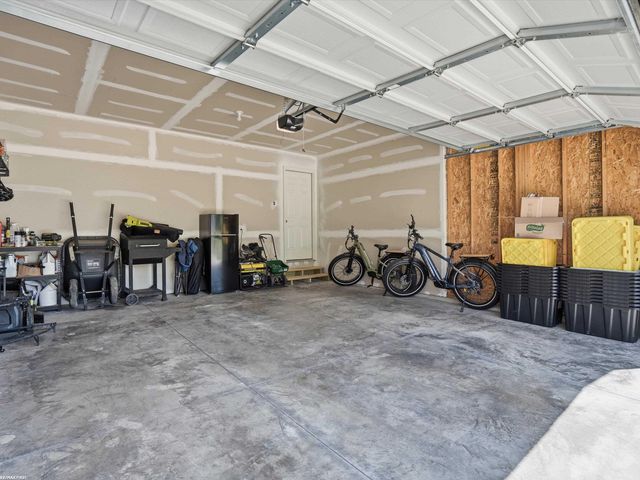 676 Woodvalley Drive, Corunna, MI 48817
