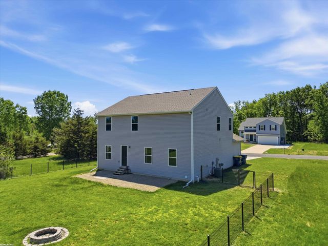 676 Woodvalley Drive, Corunna, MI 48817