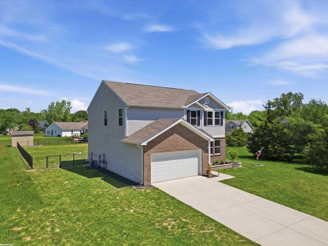 676 Woodvalley Drive, Corunna, MI 48817