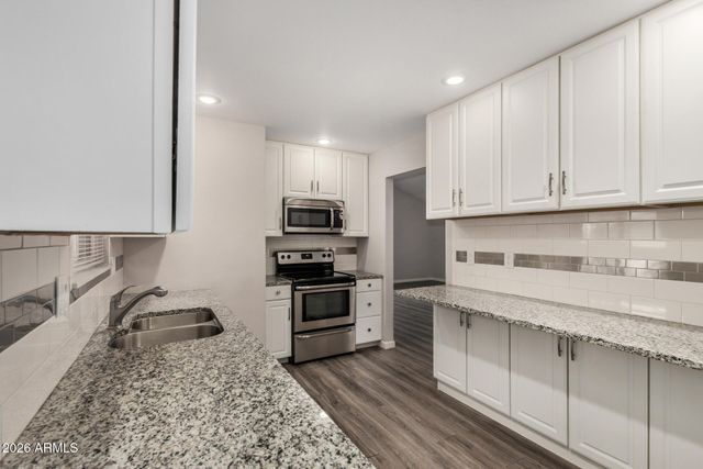 14462 N BOSWELL Boulevard, Sun City, AZ 85351