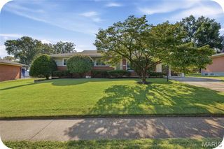 9132 Clydesdale Drive, St Louis, MO 63126