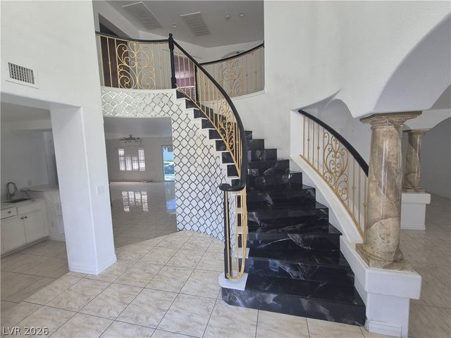 2702 Cricket Hollow Court, Henderson, NV 89074