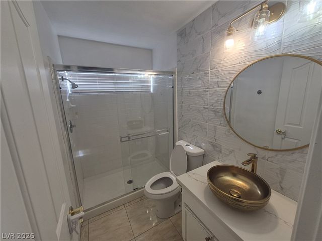 2702 Cricket Hollow Court, Henderson, NV 89074