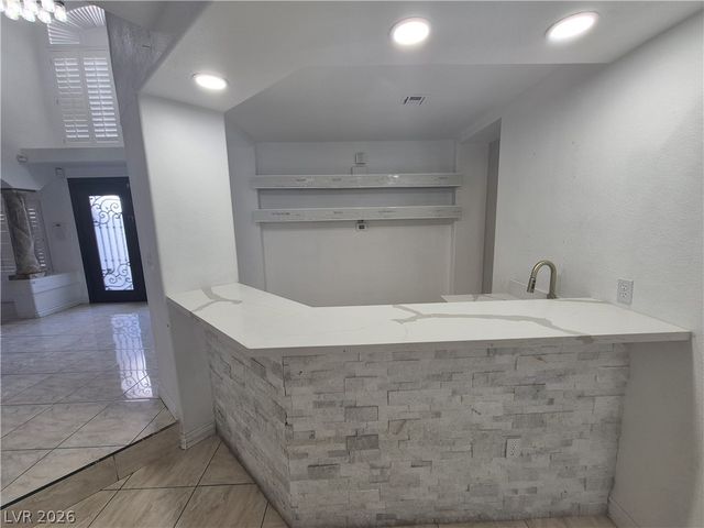 2702 Cricket Hollow Court, Henderson, NV 89074