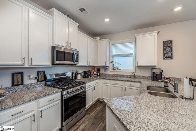 14 Corsica Court, Simpsonville, SC 29681