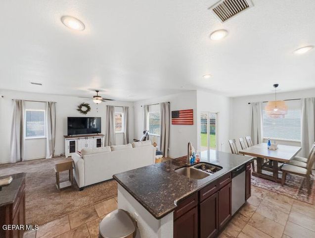 3900 LOMA BRISA Drive, El Paso, TX 79938