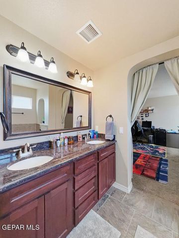 3900 LOMA BRISA Drive, El Paso, TX 79938