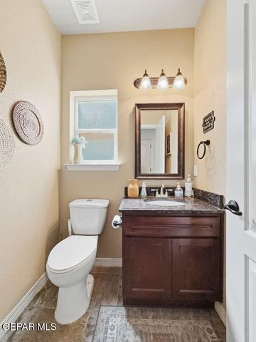 3900 LOMA BRISA Drive, El Paso, TX 79938