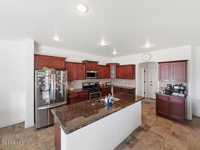 3900 LOMA BRISA Drive, El Paso, TX 79938