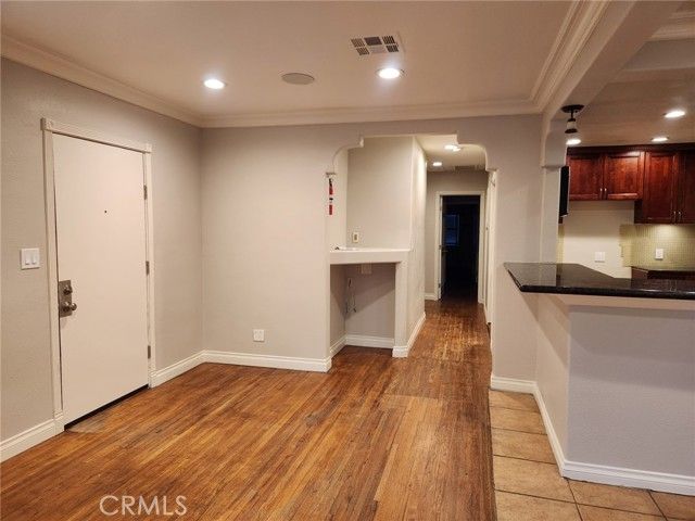 21057 Runnymede Street, Canoga Park (los Angeles), CA 91303