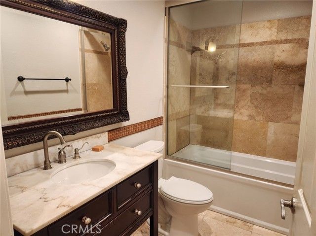 21057 Runnymede Street, Canoga Park (los Angeles), CA 91303