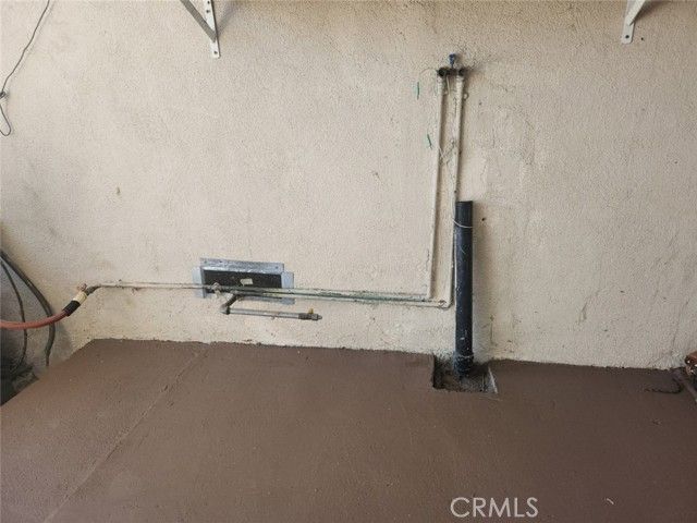 21057 Runnymede Street, Canoga Park (los Angeles), CA 91303