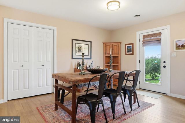 1739 PIONEER RD, Lancaster, PA 17602