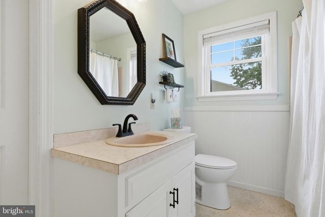 1739 PIONEER RD, Lancaster, PA 17602