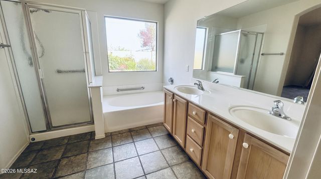 10229 E Gray Hawk Drive, Tucson, AZ 85730