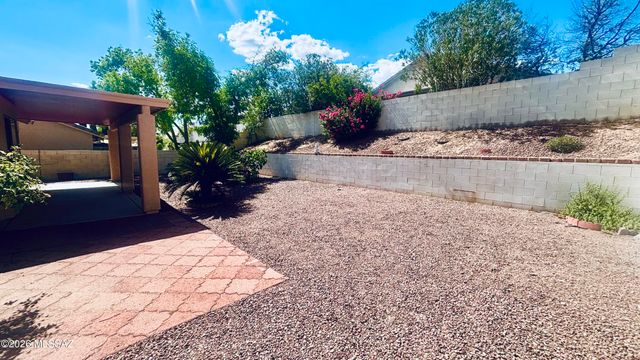 10229 E Gray Hawk Drive, Tucson, AZ 85730