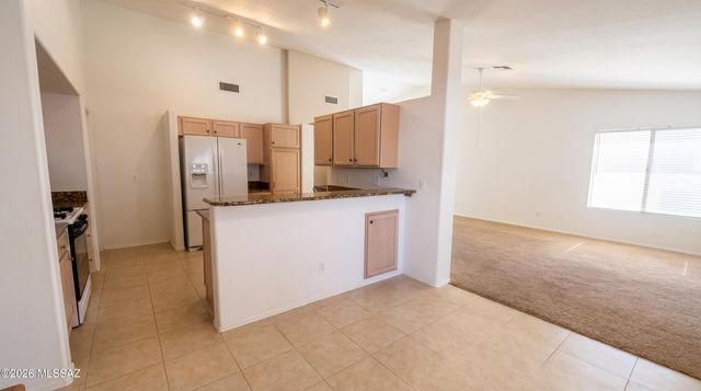 10229 E Gray Hawk Drive, Tucson, AZ 85730