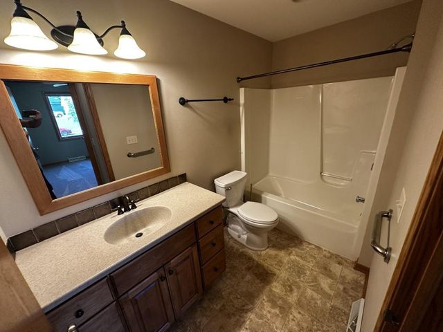 2401 Autumn Crest Road, Stoughton, WI 53589